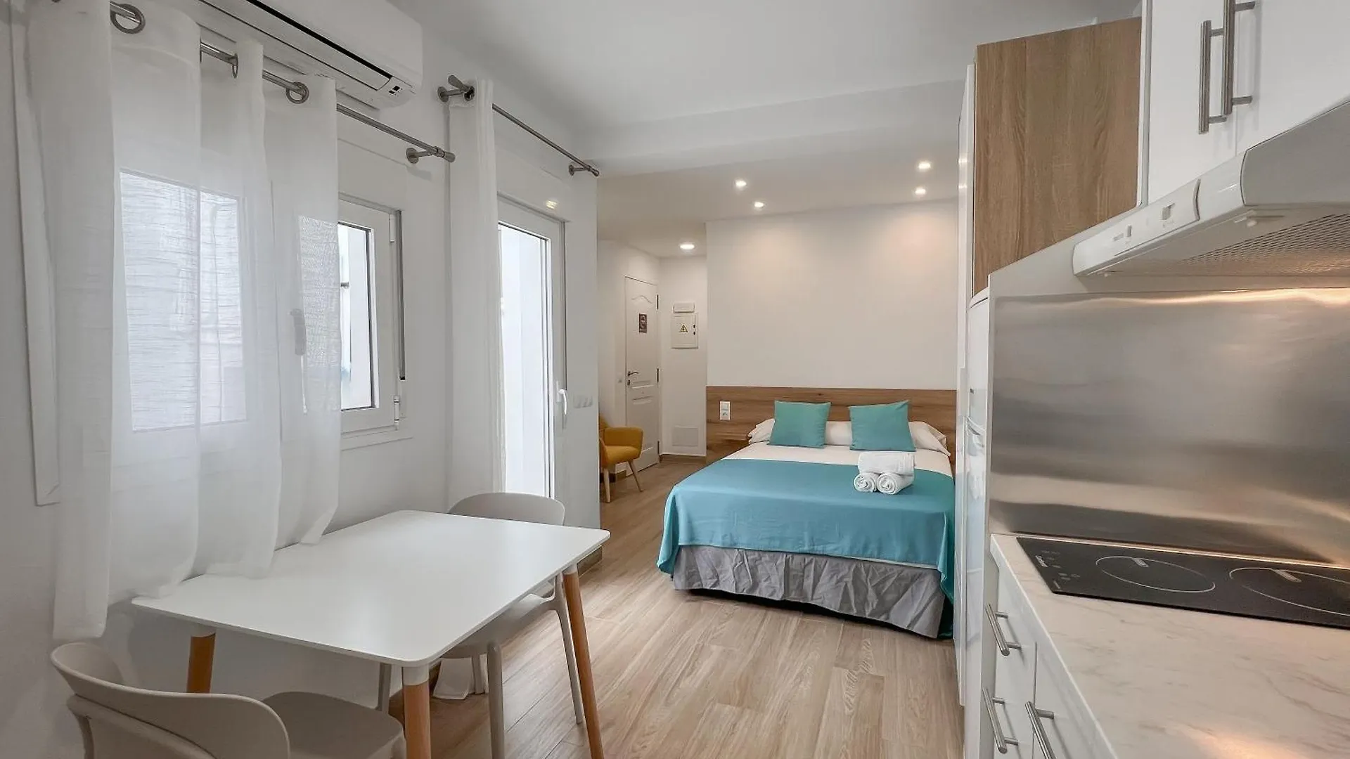 Sunsands Studio 1ºb Playa76 Carihuela location